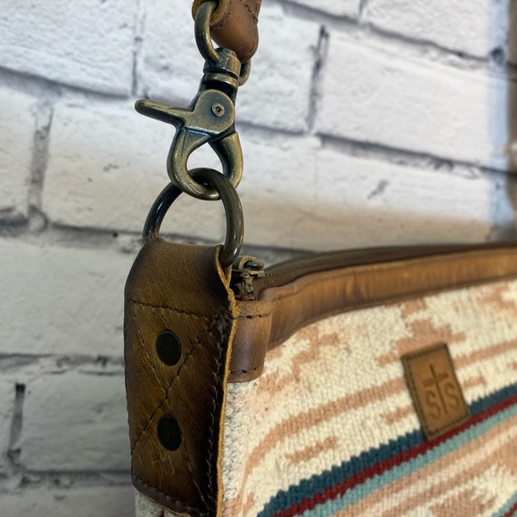 STS Palomino Millie Multi-Light Pink Serape Collection Crossbody Bag FRINGE NEW - Picture 7 of 11